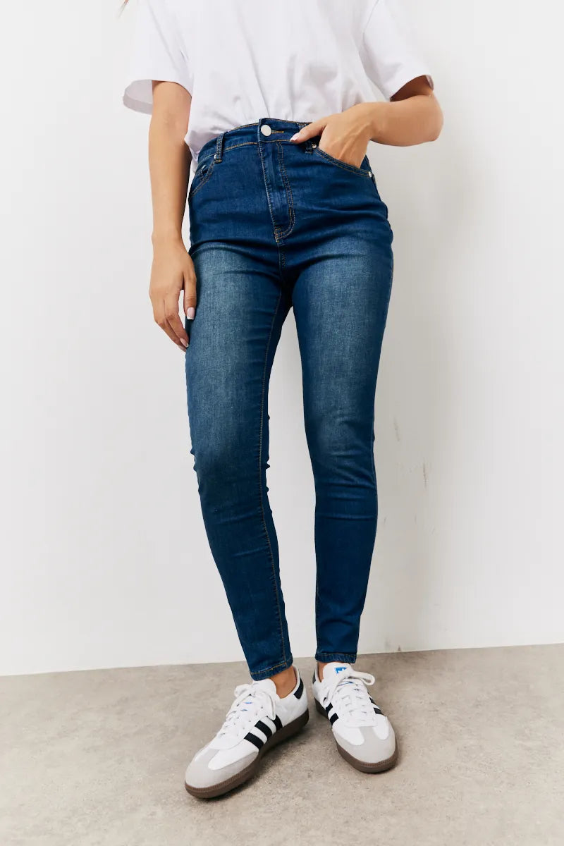 In The Style Shaper Stretch Jeans in Mid Blue