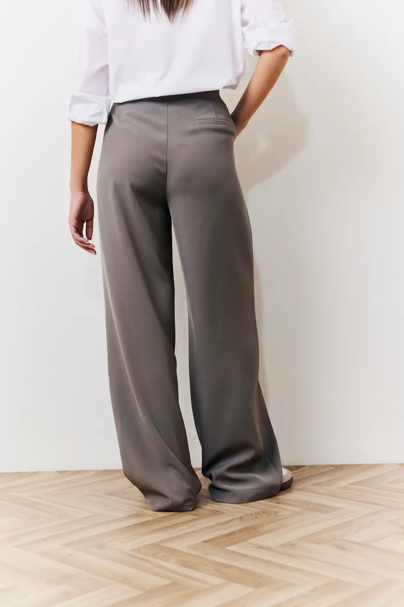 In The Style Waistband Detail Tailored Trouser in Grey